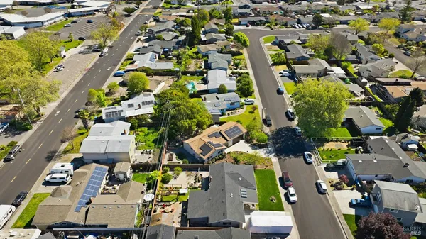 $666,000 | 272 Adele Avenue, Rohnert Park, CA 94928