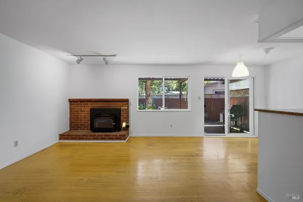 $666,000 | 272 Adele Avenue, Rohnert Park, CA 94928