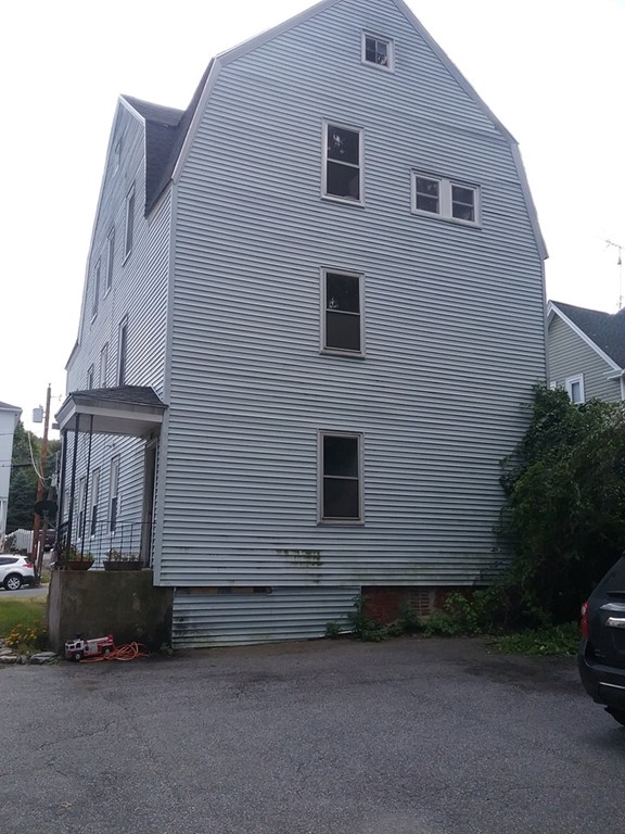 4 Kosta Street Worcester, MA 01607 - Photo 2 of 13 Gallery Image 2