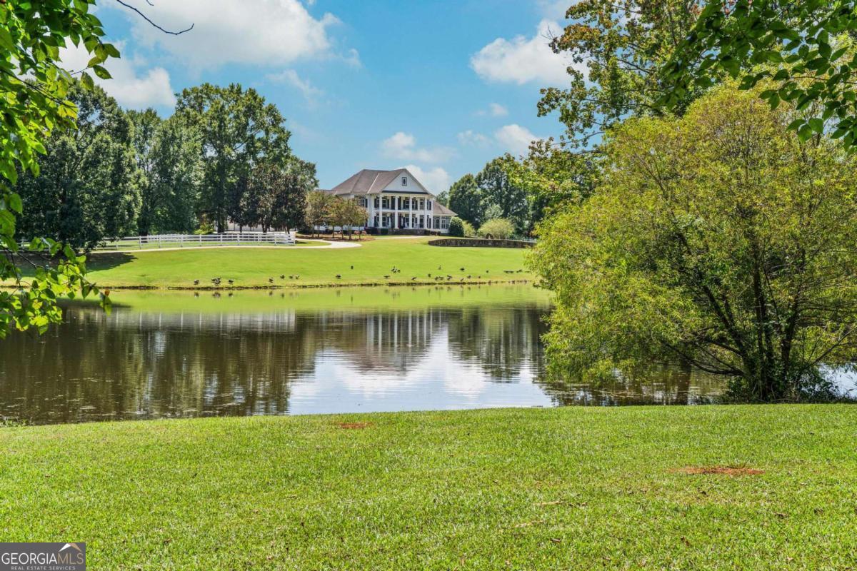 956 Al Roberts Road, Unit B Senoia, GA 30276 - Photo 15 of 83