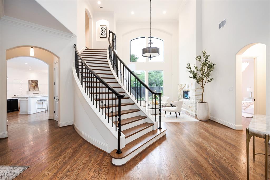 11040 Tibbs Street Dallas, TX 75230 - Photo 5 of 38