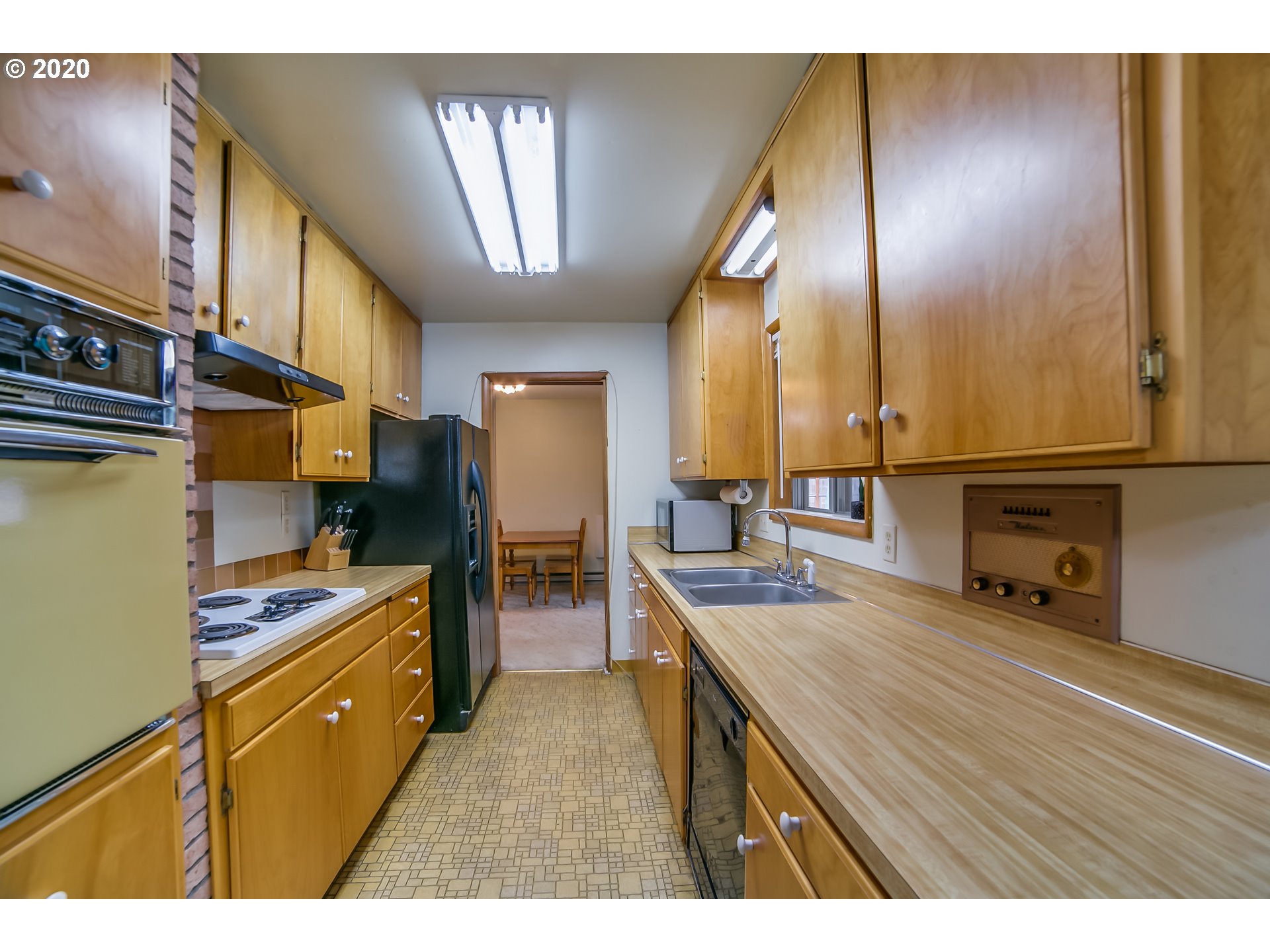 1308 Hadley Road Newberg, OR 97132 - Photo 10 of 32 Gallery Image 10
