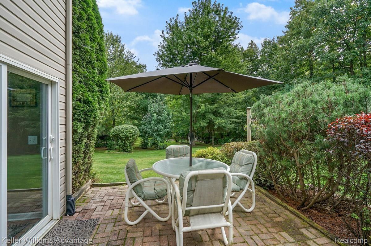 1501 East Marr Road Howell, MI 48855 - Photo 6 of 23 Side Patio.jpg