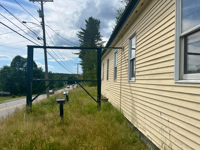 $149,900 | 191 North Main Street, Greenwood, ME 04255