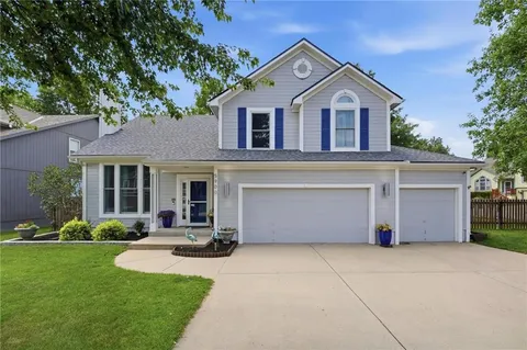 $450,000 | 5900 Meadowsweet Lane, Shawnee, KS 66226