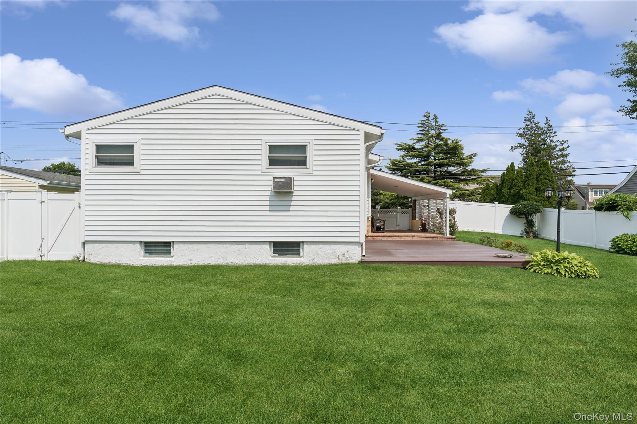 114 Miller Road Hicksville, NY 11801 - Photo 35 of 40
