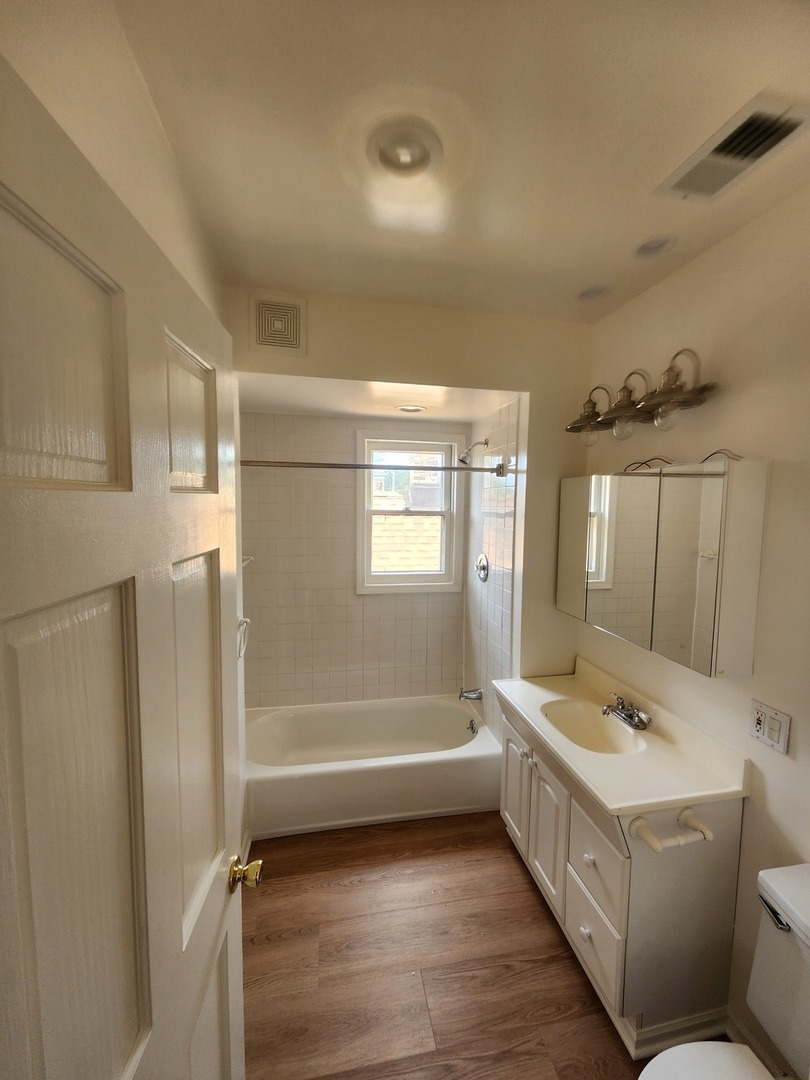 708 South Ada Street Chicago, IL 60607 - Photo 8 of 47 Gallery Image 8