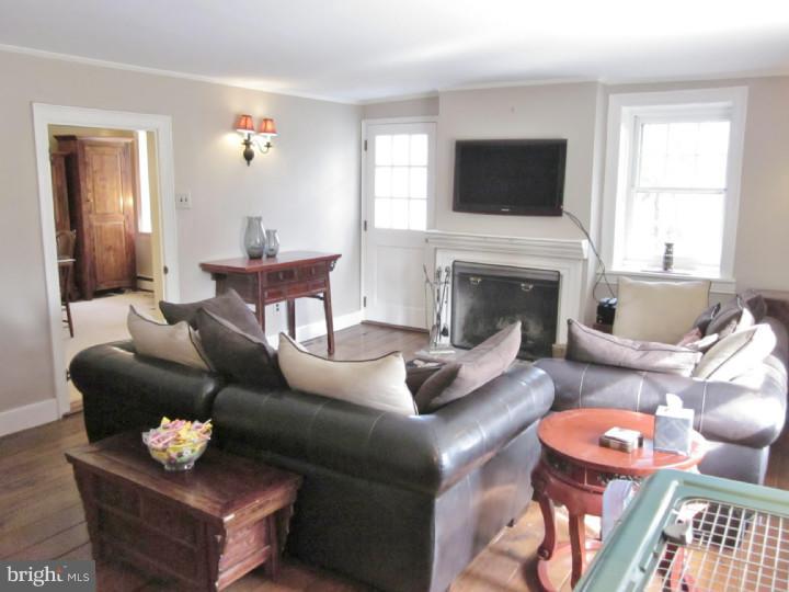801 Brintons Bridge Road West Chester, PA 19382 - Photo 9 of 25 Family Room