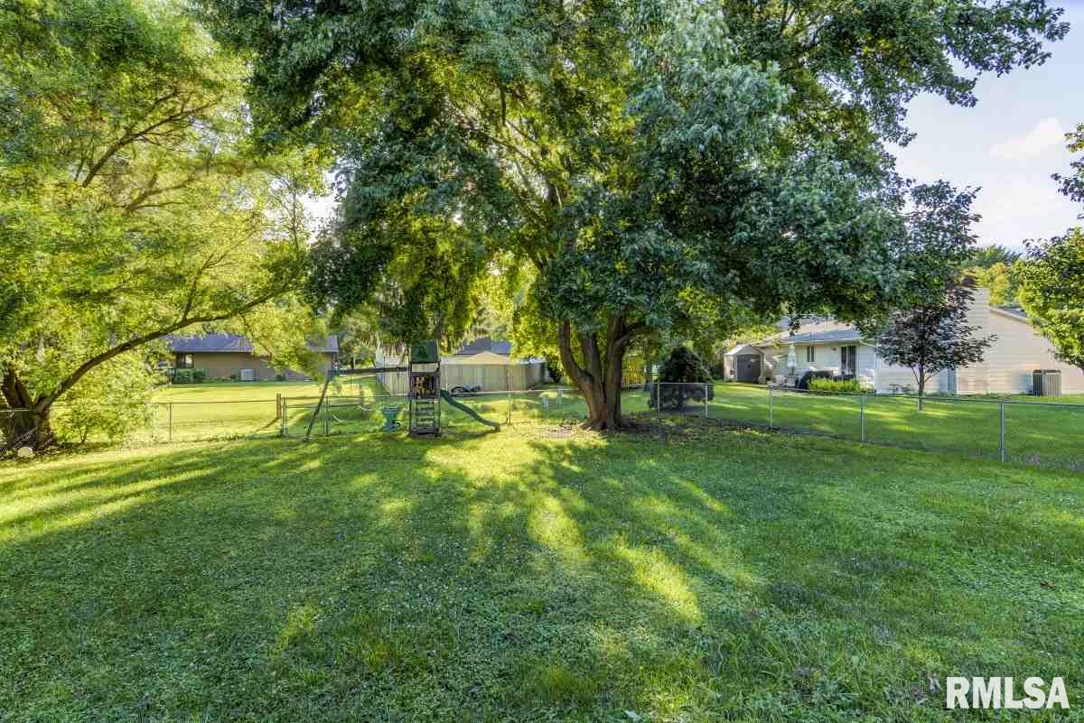 805 Freemans Farm Road Springfield, IL 62704 - Photo 22 of 36