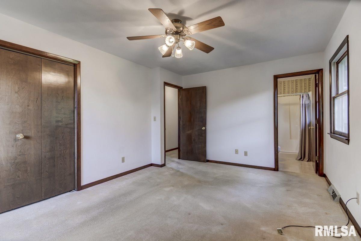 805 Freemans Farm Road Springfield, IL 62704 - Photo 23 of 36