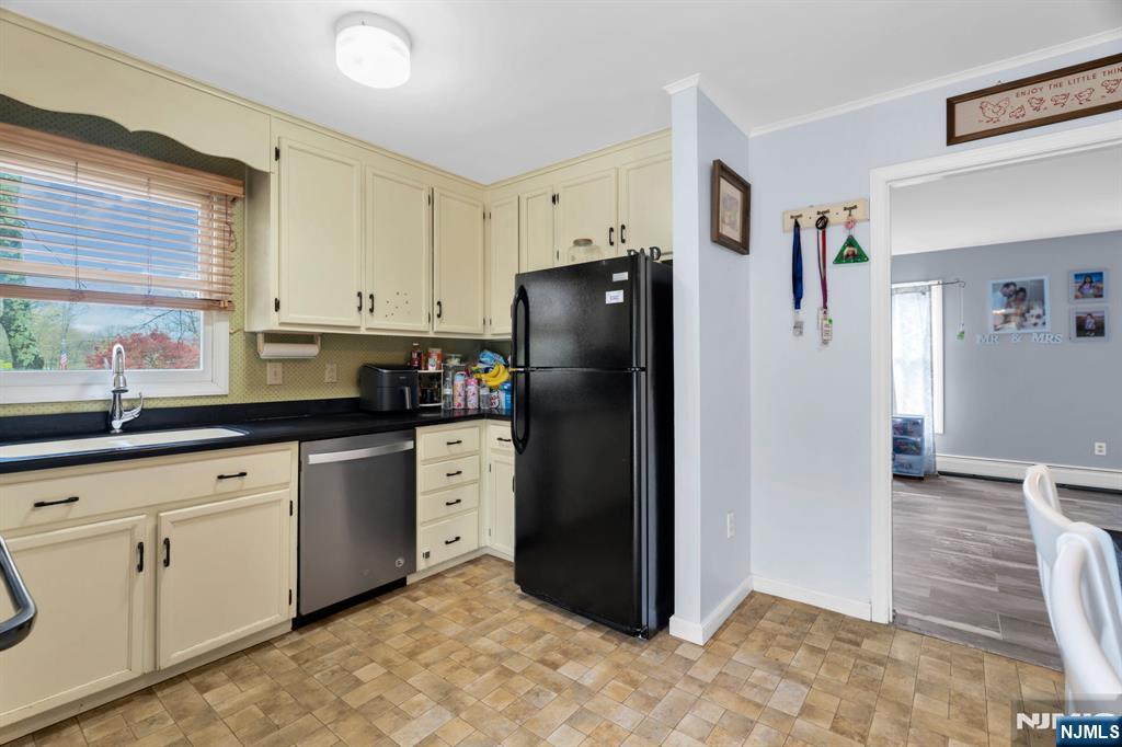 140 Papscoe Road West Milford, NJ 07421 - Photo 20 of 47