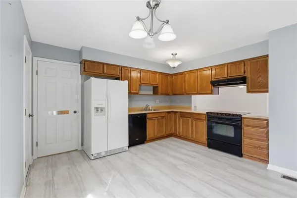 $339,900 | 1113 Old Farm Road, Lawrence, PA 15055