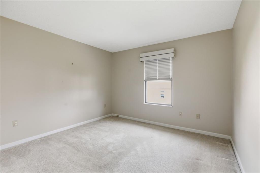 1113 Old Farm Road Lawrence, PA 15055 - Photo 23 of 35