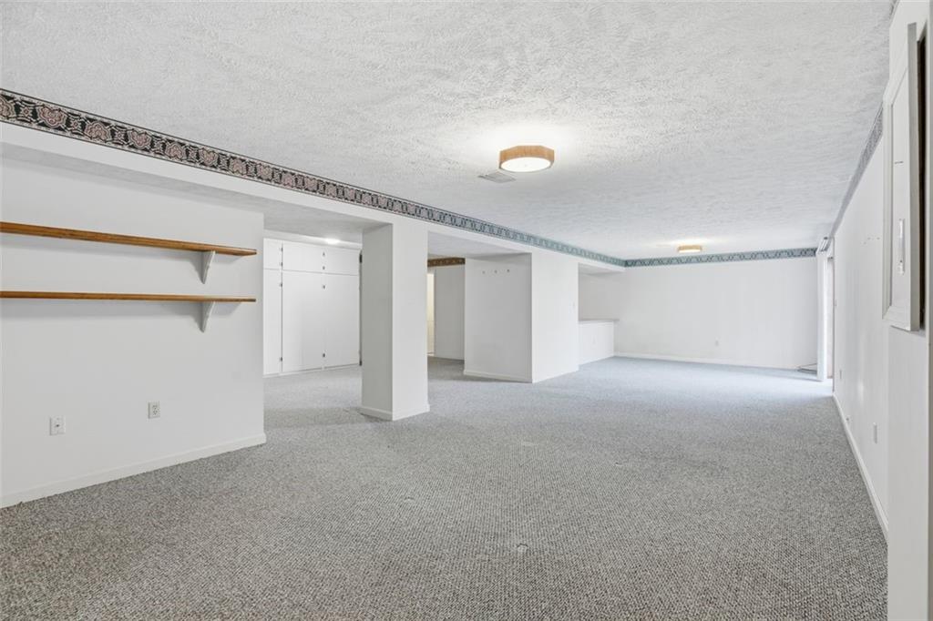 1113 Old Farm Road Lawrence, PA 15055 - Photo 27 of 35