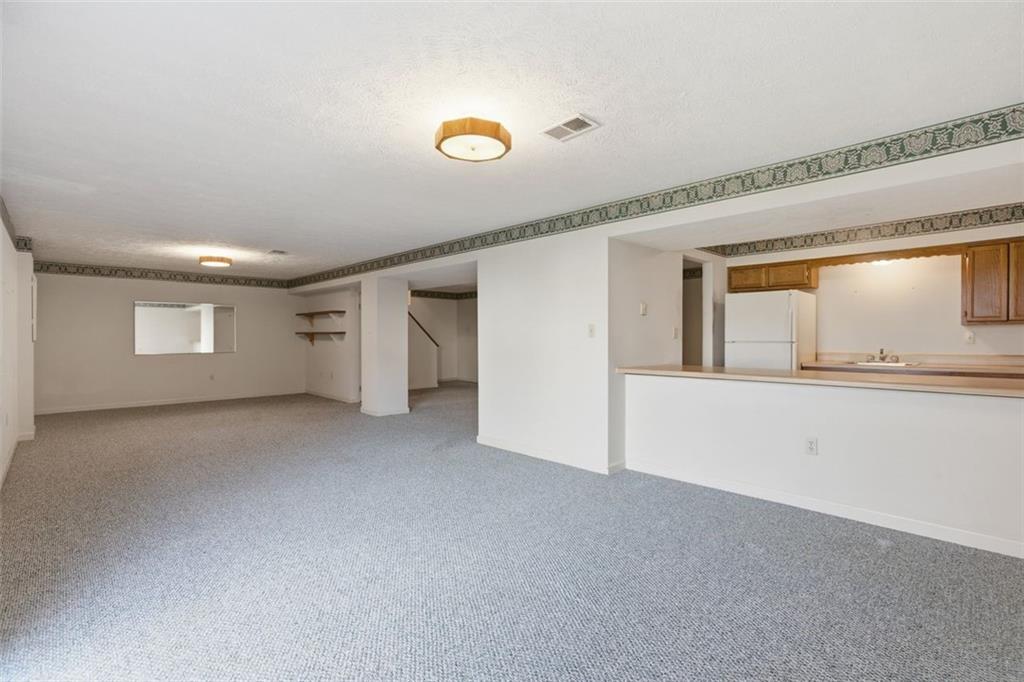 1113 Old Farm Road Lawrence, PA 15055 - Photo 29 of 35