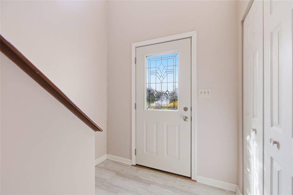 1113 Old Farm Road Lawrence, PA 15055 - Photo 3 of 35
