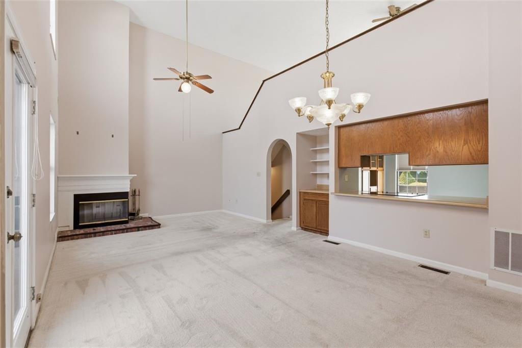 1113 Old Farm Road Lawrence, PA 15055 - Photo 6 of 35