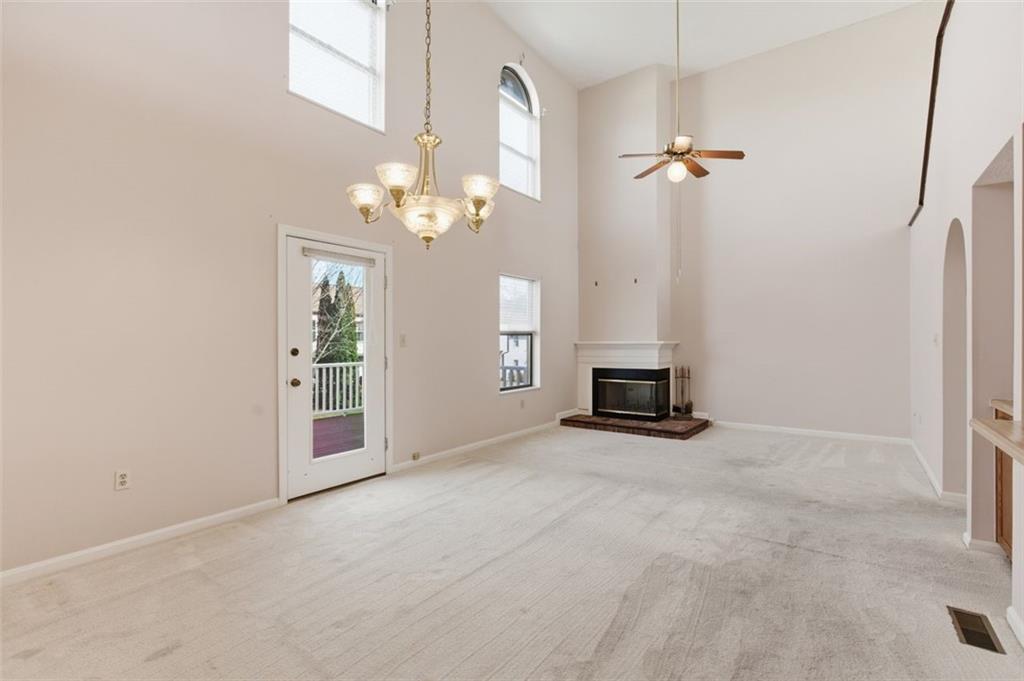 1113 Old Farm Road Lawrence, PA 15055 - Photo 7 of 35