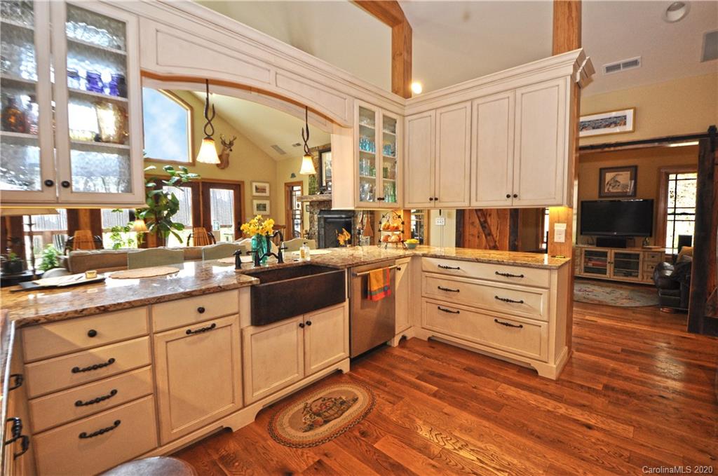 1471 Howard Moore Road Hot Springs, NC 28743 - Photo 8 of 44 Gallery Image 8