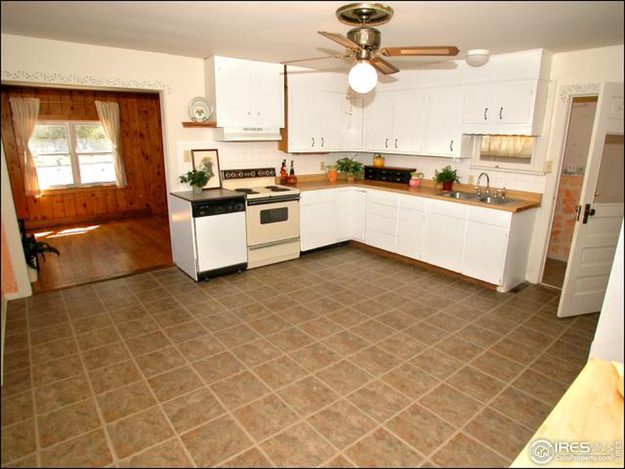 25 South Taft Hill Road Fort Collins, CO 80521 - Photo 4 of 14 Gallery Image 4