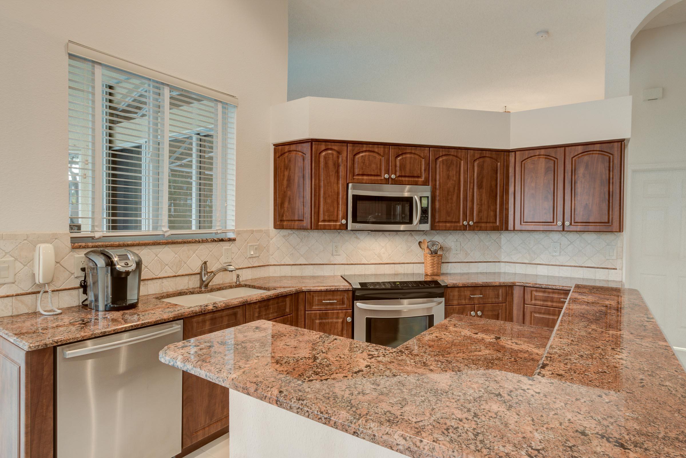 10075 Umberland Place Boca Raton, FL 33428 - Photo 13 of 58 Kitchen
