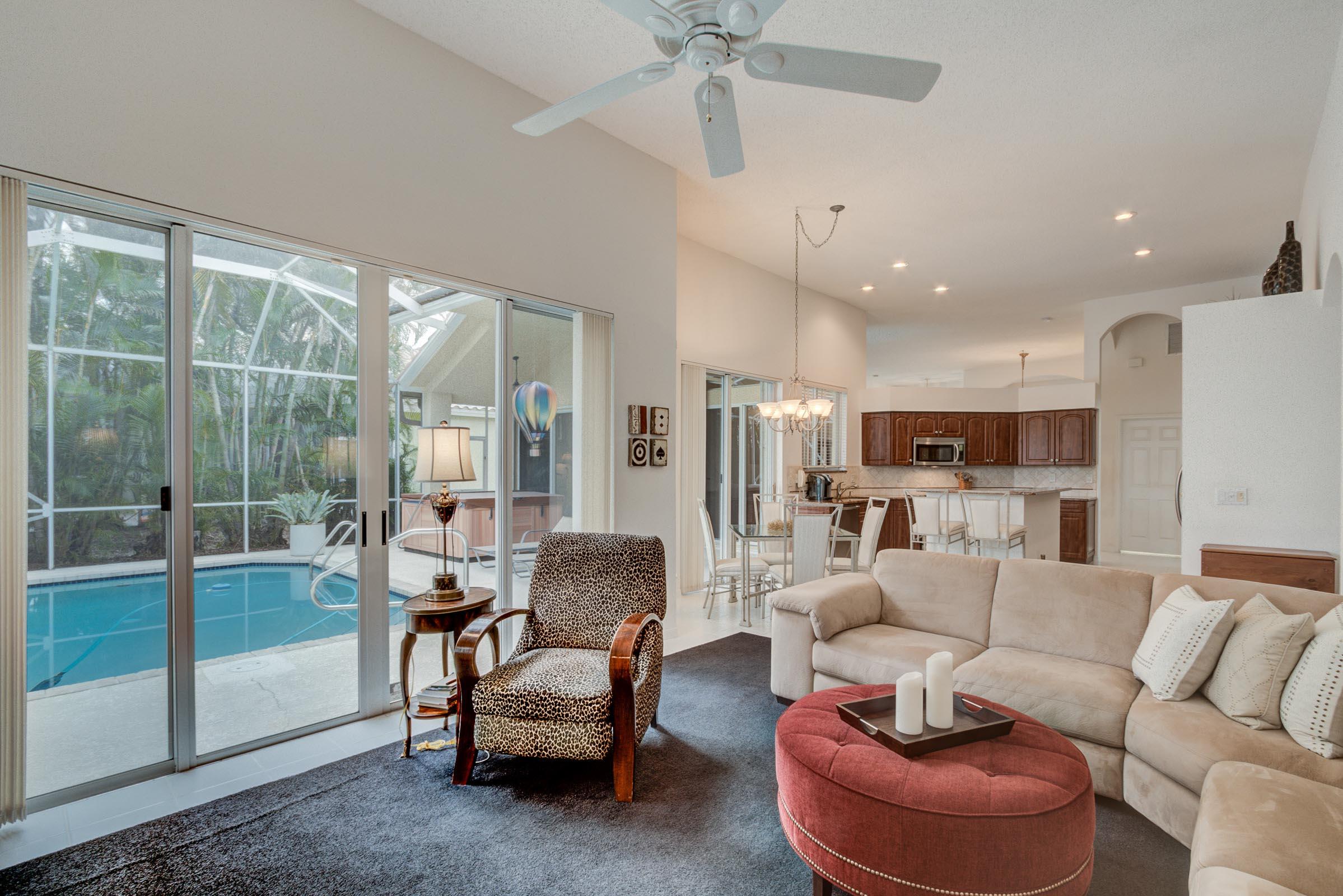 10075 Umberland Place Boca Raton, FL 33428 - Photo 23 of 58 Fam Rm to Kicthen