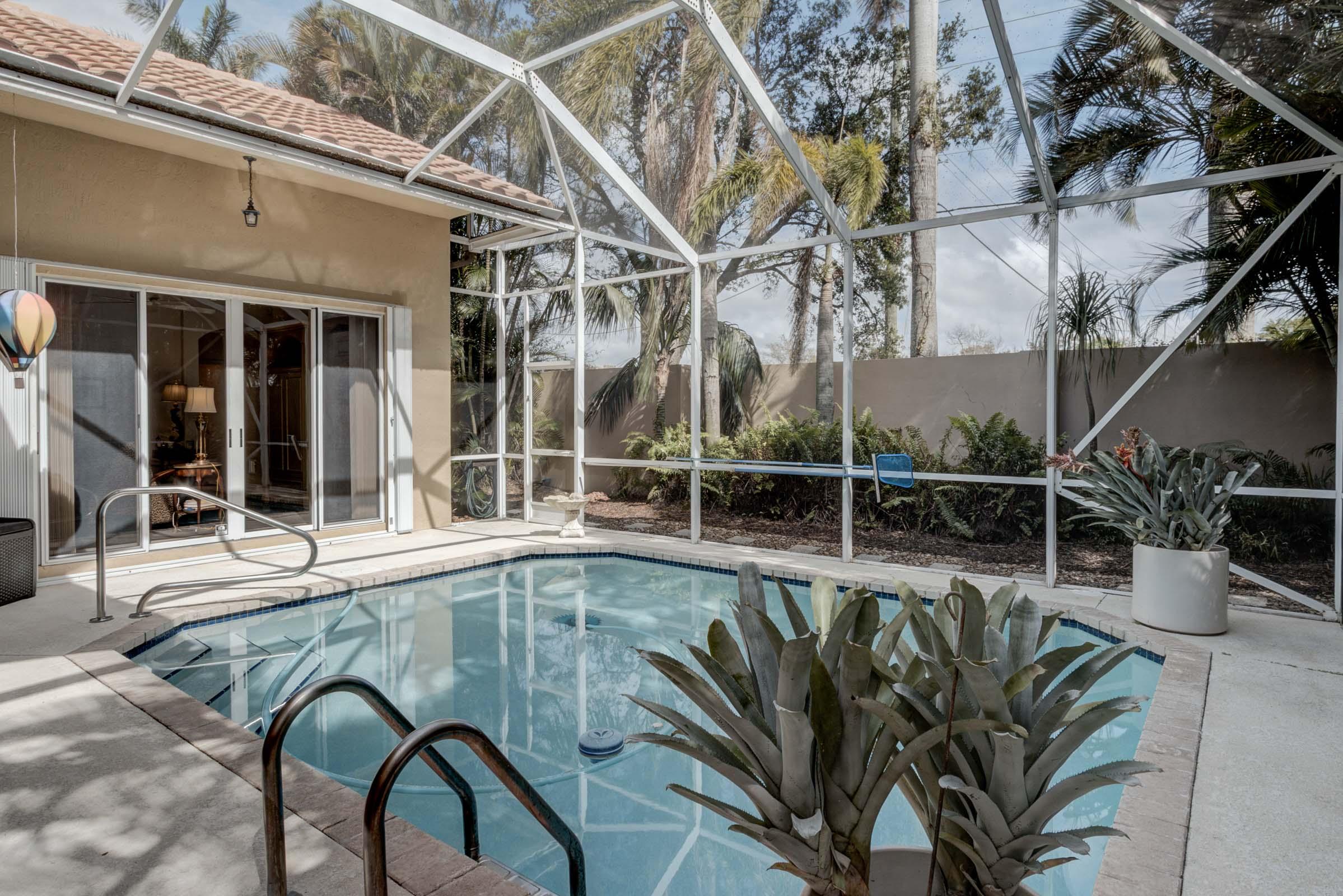 10075 Umberland Place Boca Raton, FL 33428 - Photo 35 of 58 Pool/Patio