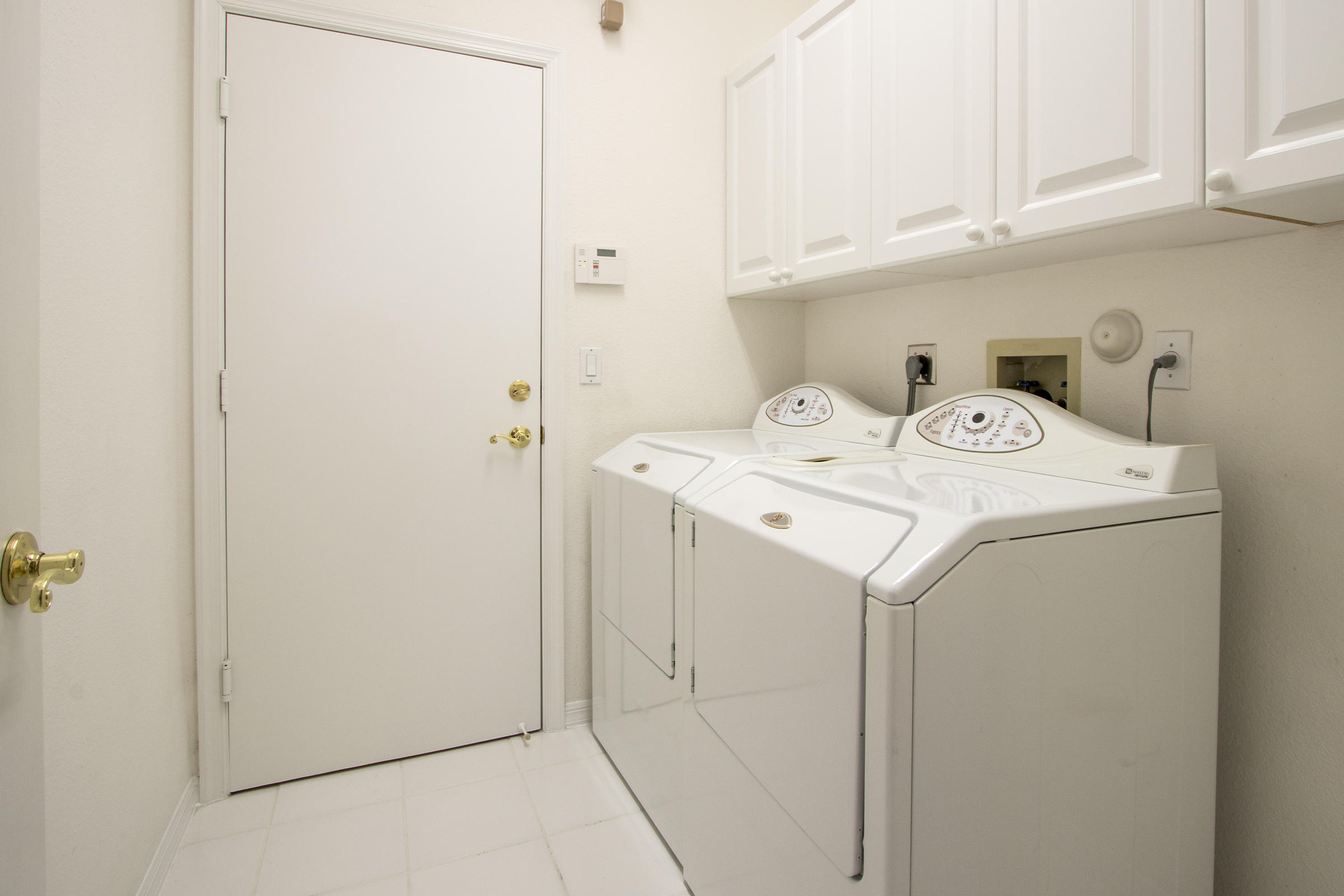 10075 Umberland Place Boca Raton, FL 33428 - Photo 49 of 58 Inside Laundry