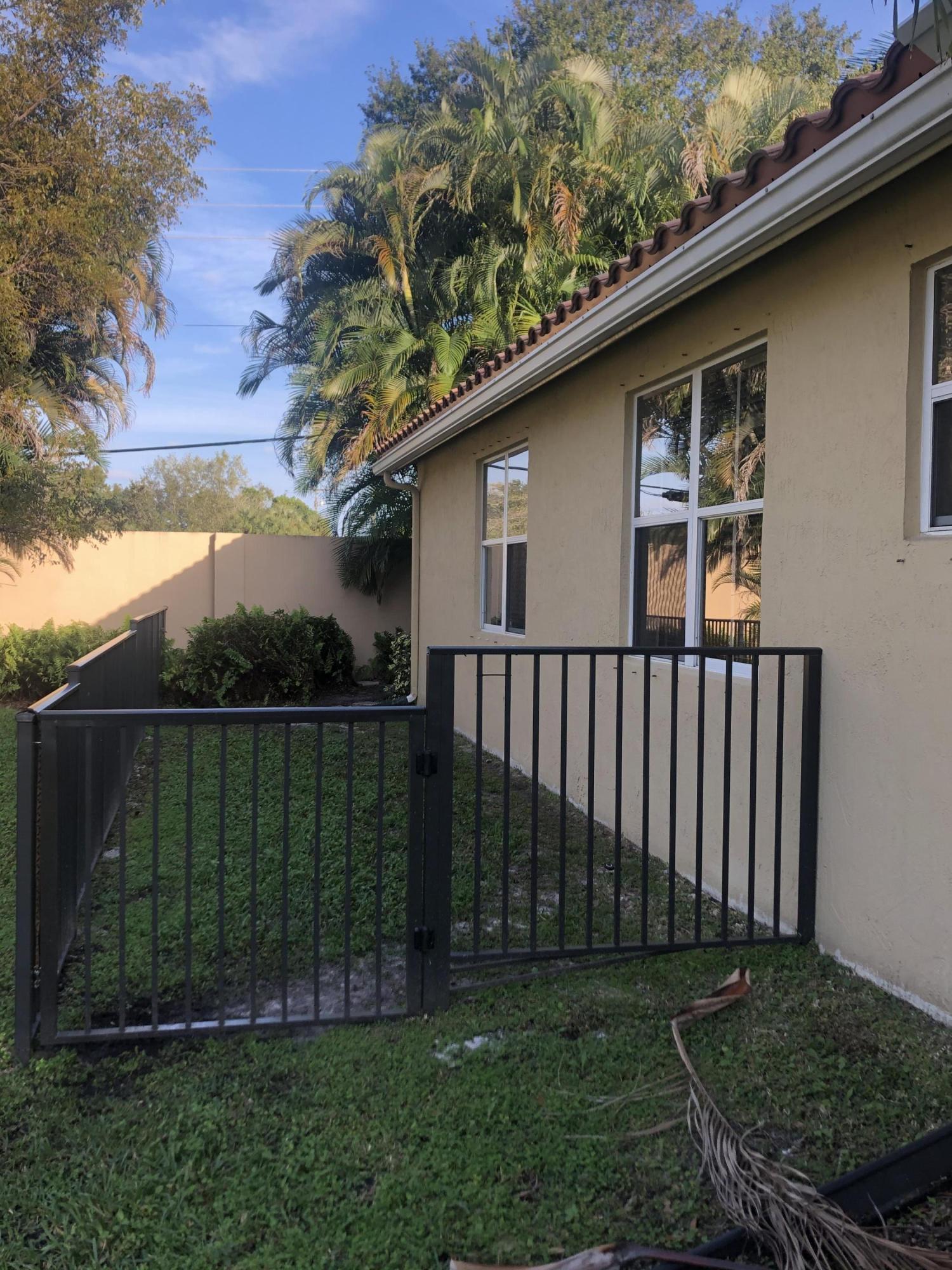 10075 Umberland Place Boca Raton, FL 33428 - Photo 50 of 58 Fenced In Yard