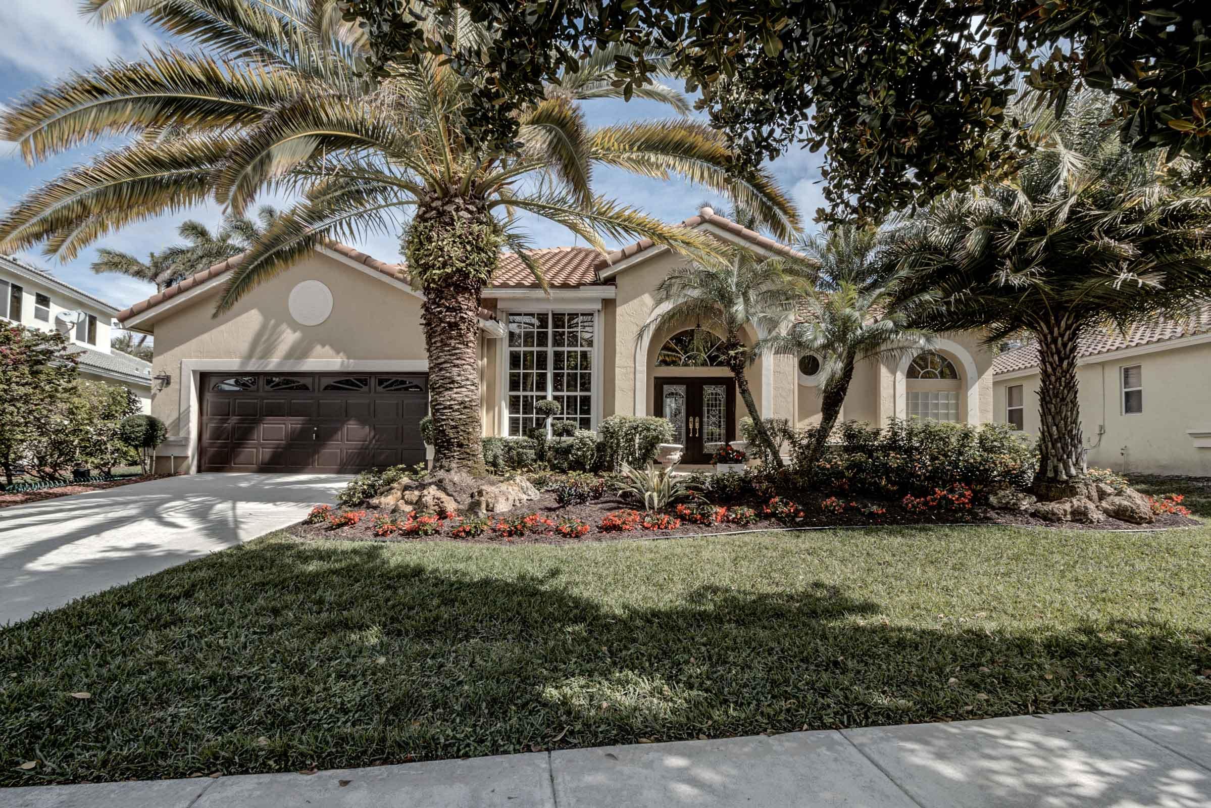 10075 Umberland Place Boca Raton, FL 33428 - Photo 51 of 58 Front