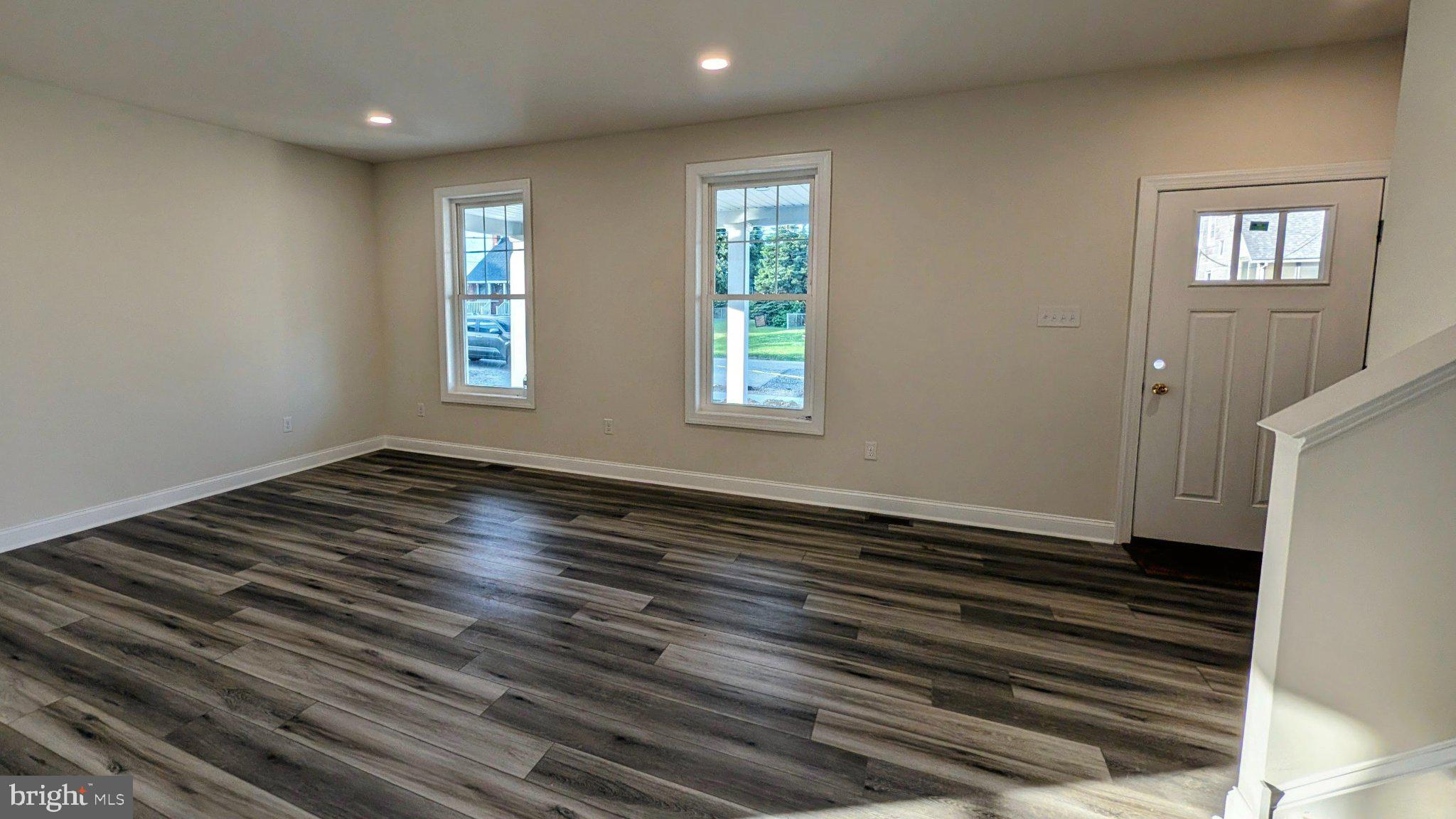 425 Rutledge Avenue Folsom, PA 19033 - Photo 6 of 33 Bright and airy open space awaits.