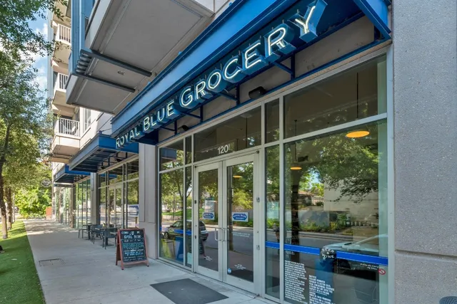 $5,995 | 54 Rainey Street, Unit 1018, Austin, TX 78701