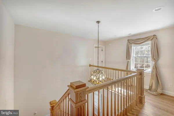 a view of a house with a yard and plants