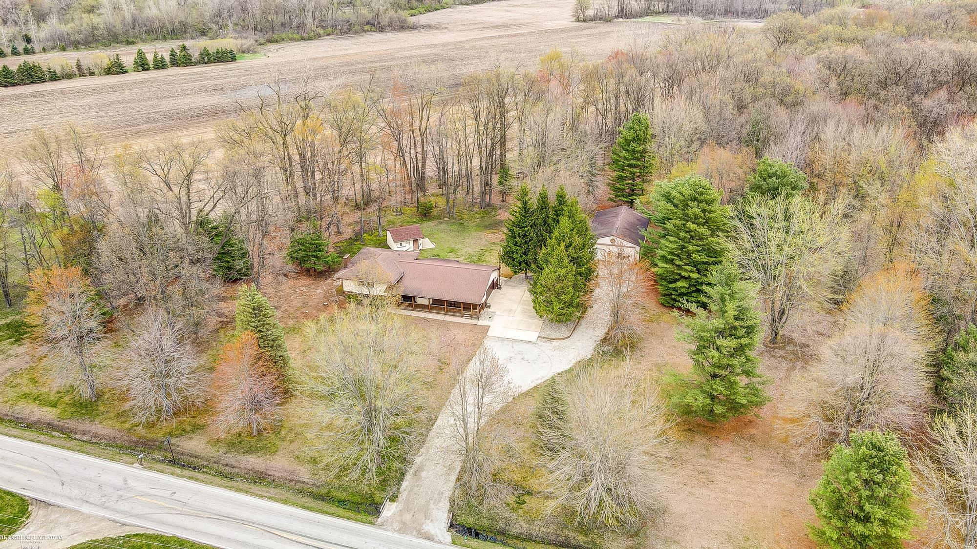 3654 Heiss Road Monroe, MI 48162 - Photo 2 of 55