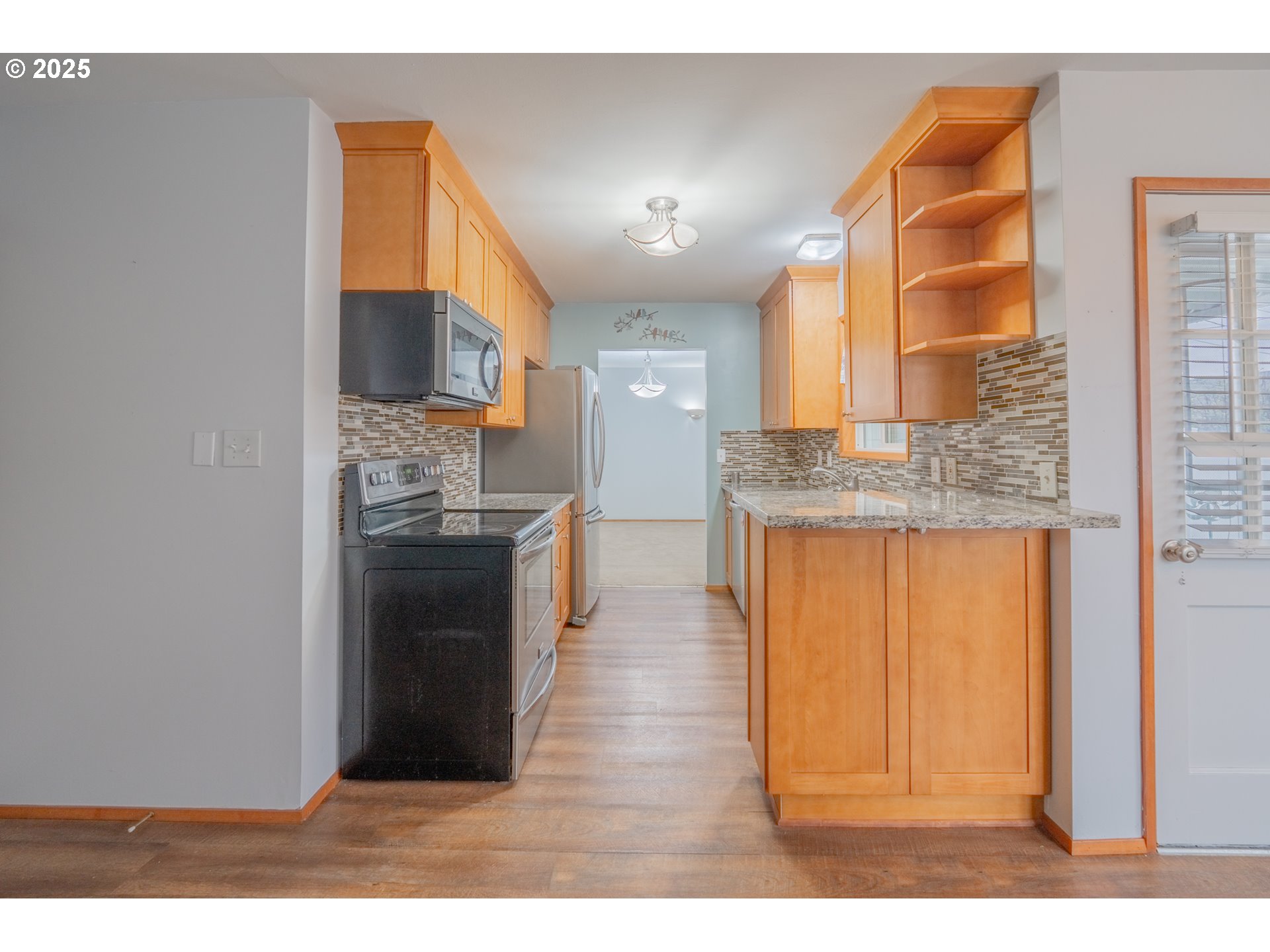 1470 Princeton Road Woodburn, OR 97071 - Photo 5 of 29 Gallery Image 5