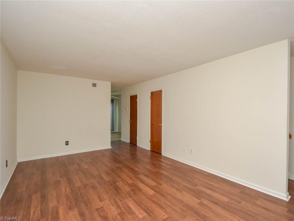 209 Northpoint Avenue, Unit E High Point, NC 27262 - Photo 3 of 18 Gallery Image 3