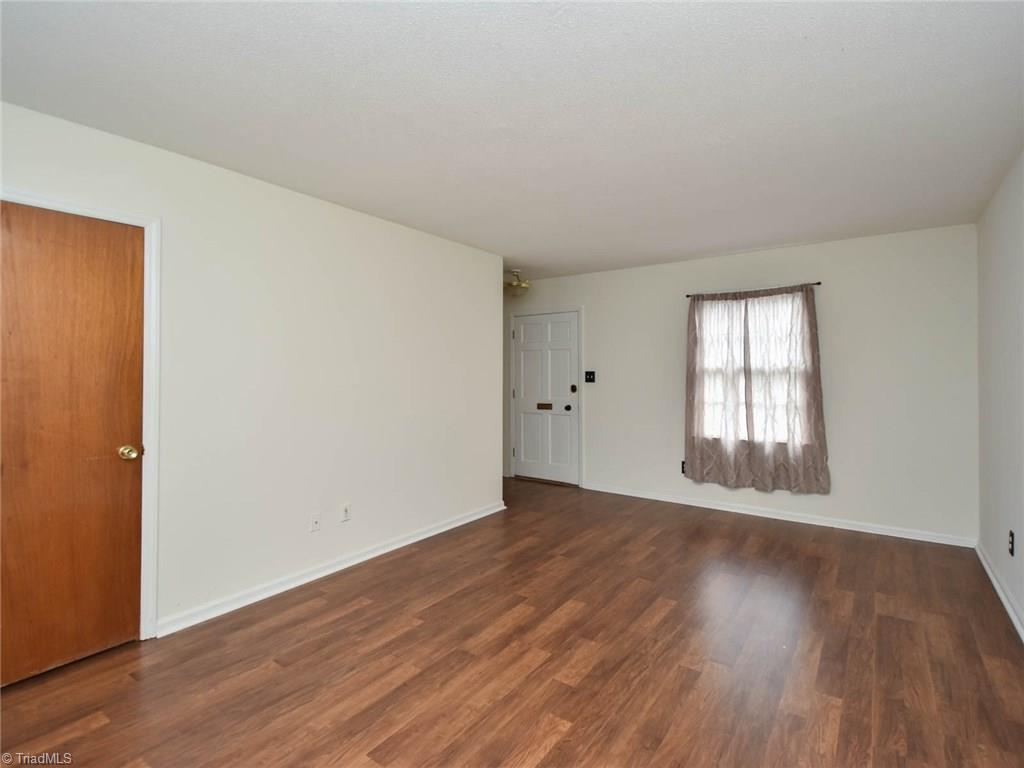 209 Northpoint Avenue, Unit E High Point, NC 27262 - Photo 4 of 18 Gallery Image 4