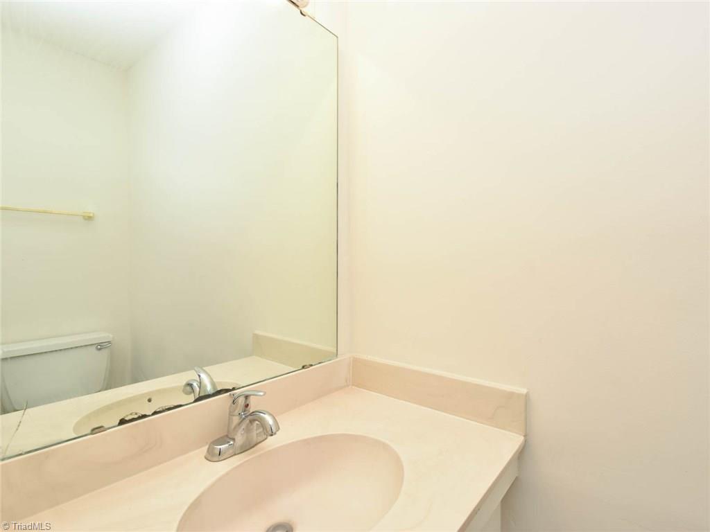 209 Northpoint Avenue, Unit E High Point, NC 27262 - Photo 6 of 18 Gallery Image 6