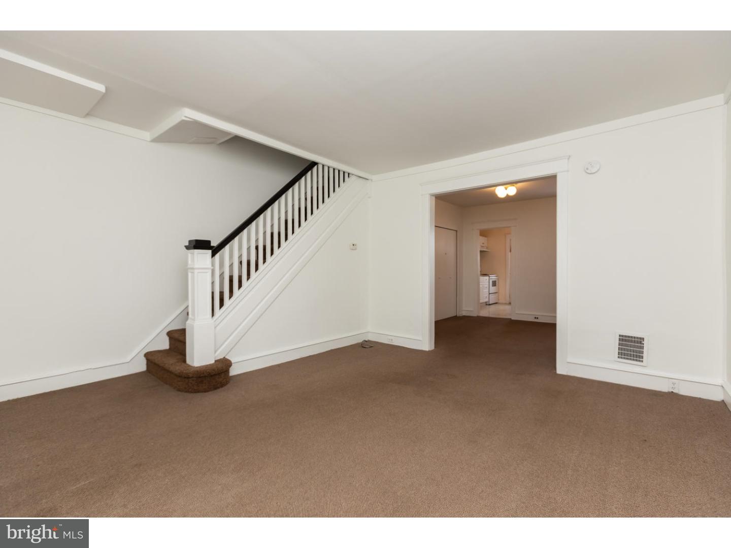 19 Vernon Road Havertown, PA 19083 - Photo 5 of 19 Living Room