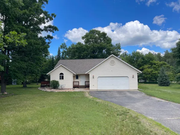 $399,500 | 13961 Grand Oaks Court North, Baxter, MN 56425