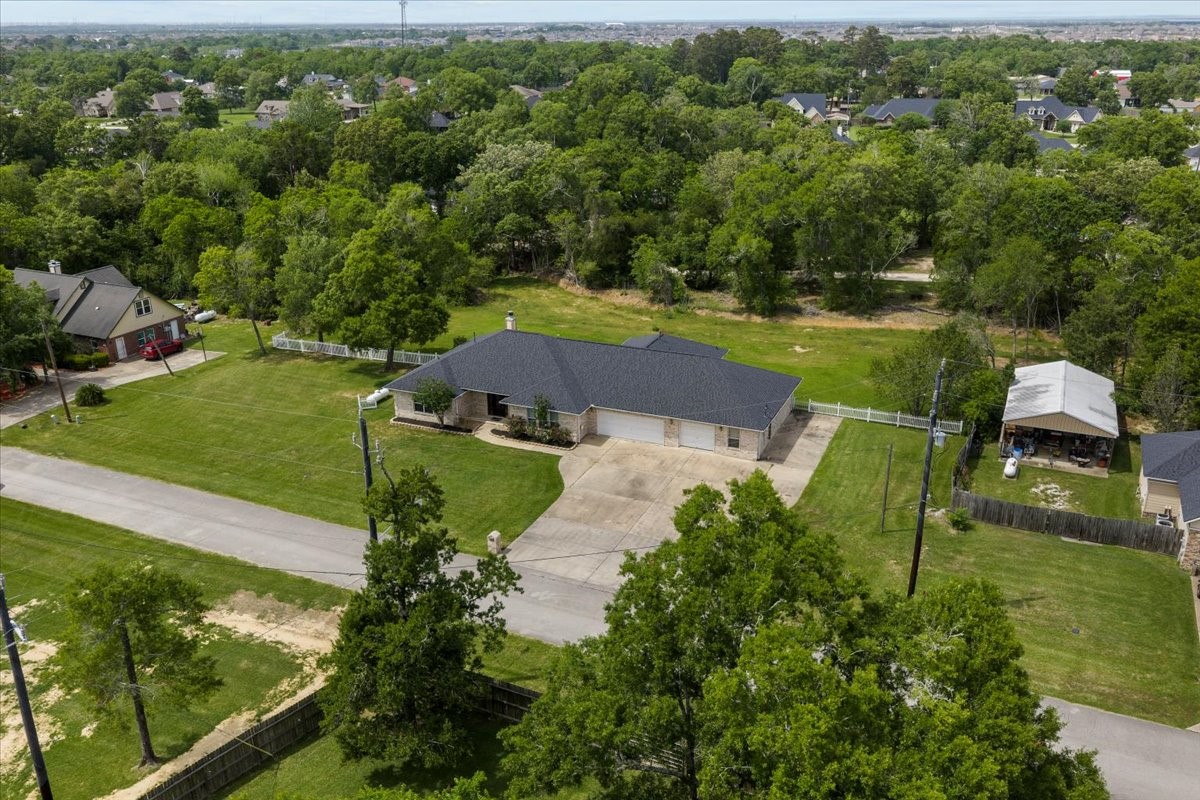 1607 Delta Lane Baytown, TX 77523 - Photo 47 of 48