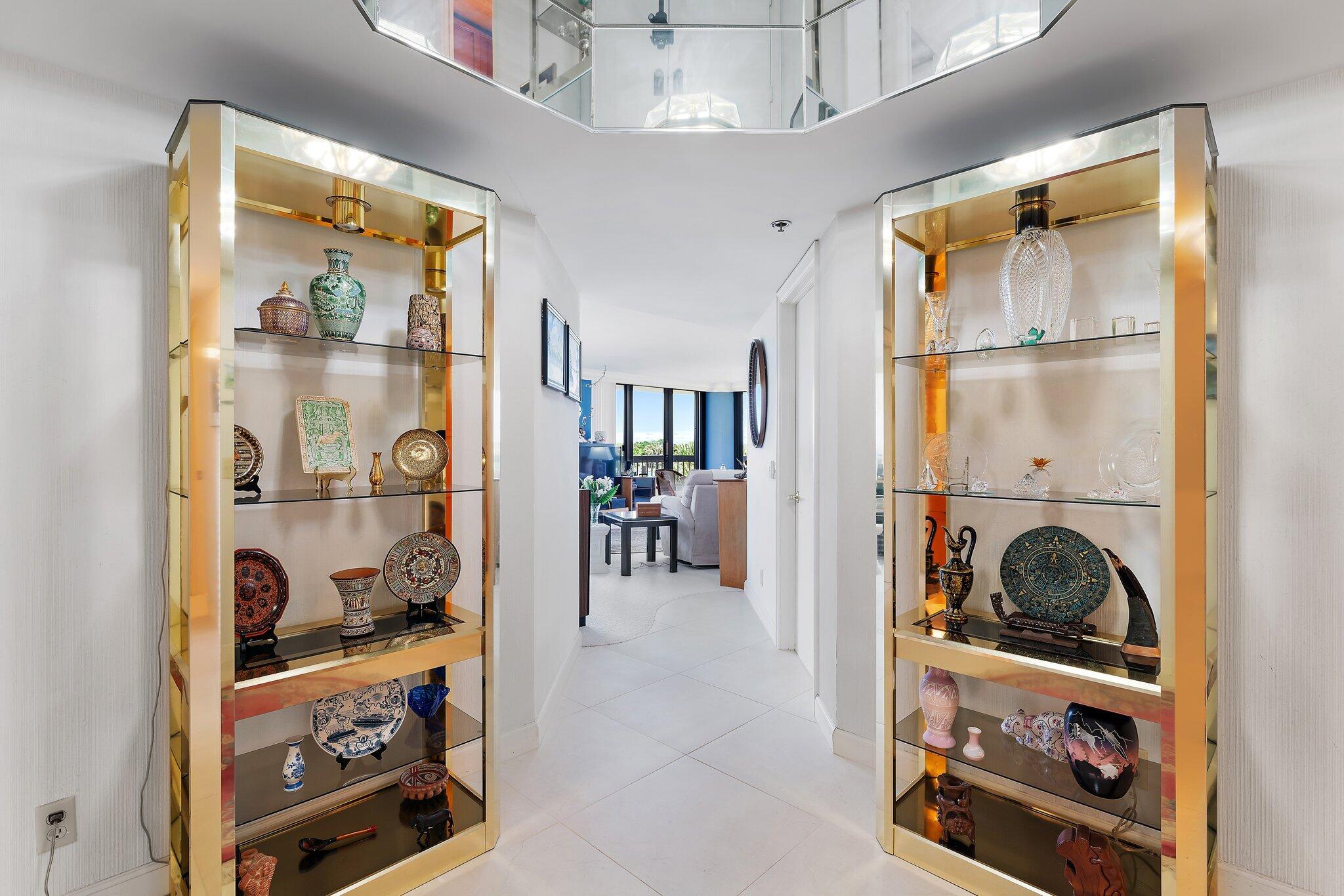 50 South Beach Road, Unit 304 Jupiter, FL 33469 - Photo 8 of 68 Foyer