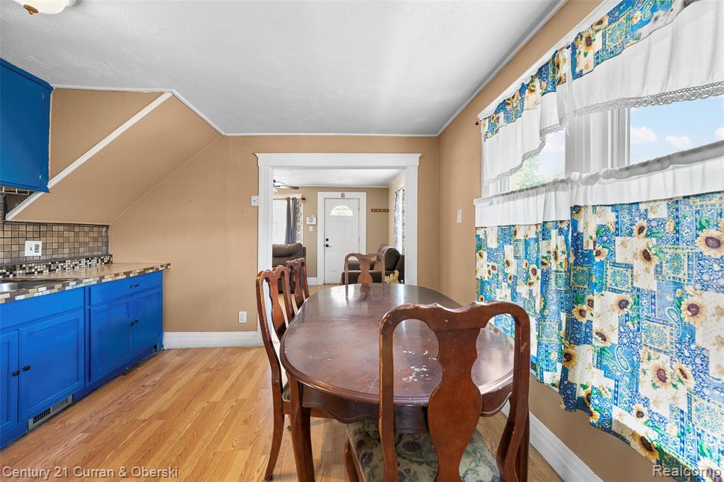 107 Pine Street River Rouge, MI 48218 - Photo 11 of 29