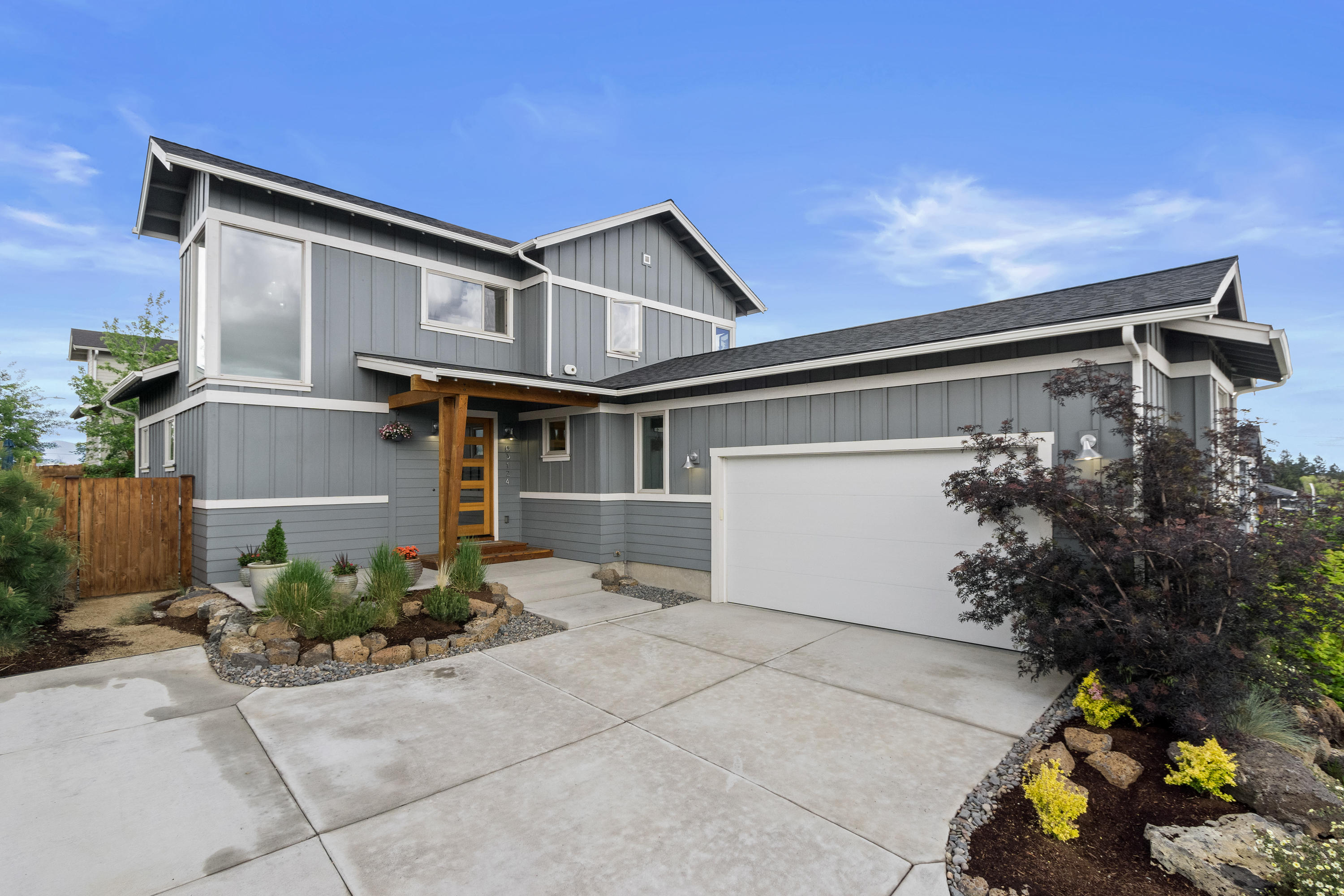 63124 Iner Loop Bend, OR 97701 - Photo 1 of 31 DSC08506