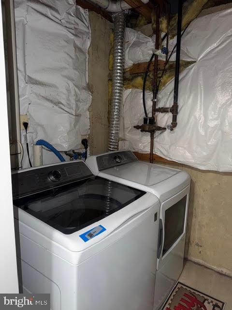 5534 Rockfish Way Clinton, MD 20735 - Photo 43 of 46 a close view of sink and microwave