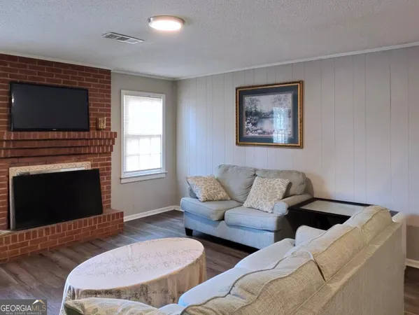 $221,000 | 210 Bazemore Circle, Warner Robins, GA 31093