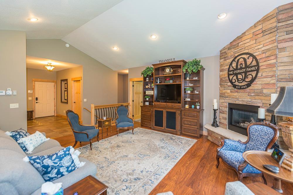 6064 Fairfax Road Baxter, MN 56425 - Photo 7 of 60