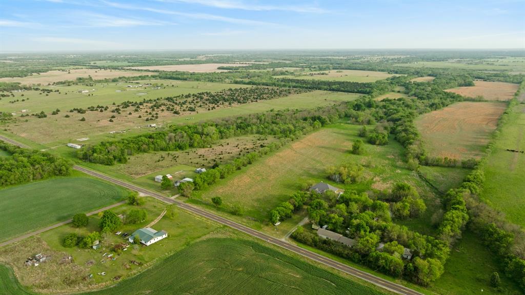 6559 Fm 2068 Commerce, TX 75428 - Photo 6 of 40 a view of a city