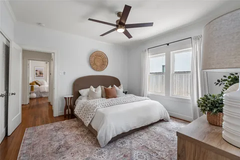 $925,000 | 1806 McDuffie Street, Houston, TX 77019
