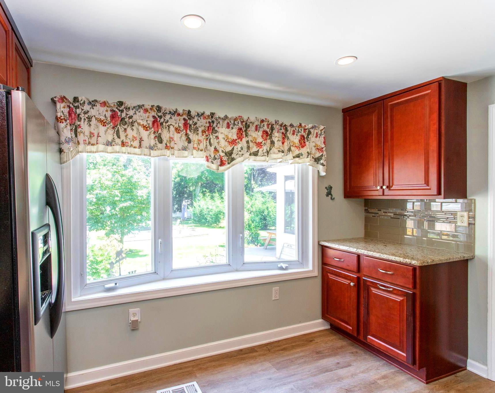 437 Garden Road Springfield, PA 19064 - Photo 12 of 41 Sun Filled Kitchen